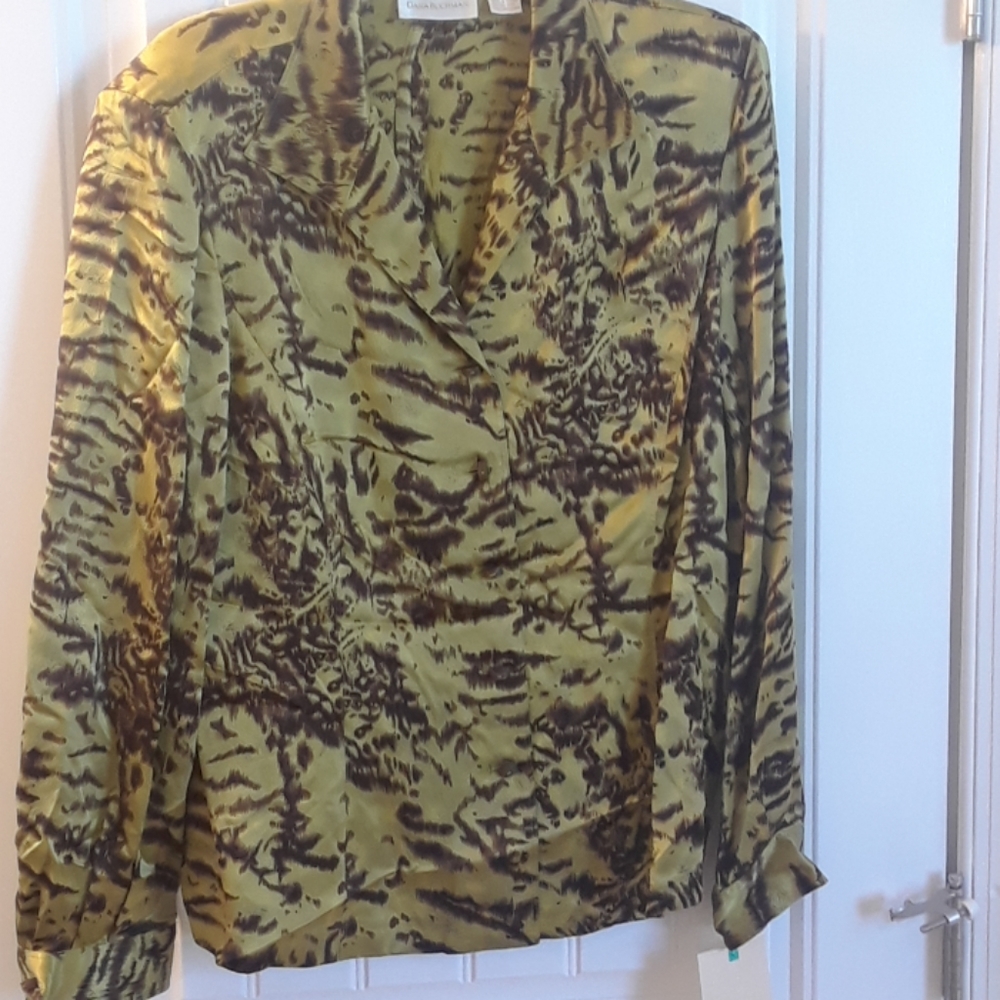 NWT Dana Buchman Silk Blouse